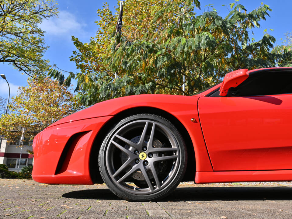 Bild 13/27 von Ferrari F 430 (2005)