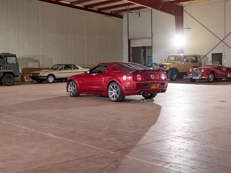 Image 65/68 of Ford Mustang GT (2005)