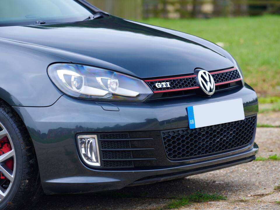 Image 25/50 of Volkswagen Golf VI GTI (2011)