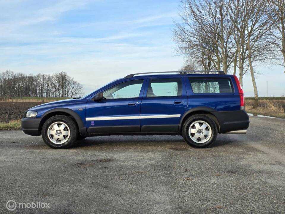Bild 3/33 von Volvo V 70 2.4 (2002)