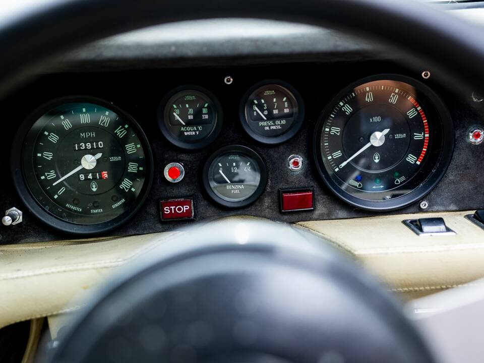 Bild 19/50 von Maserati Khamsin (1977)