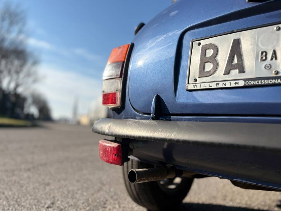 Image 19/22 of Rover Mini Mayfair (1990)