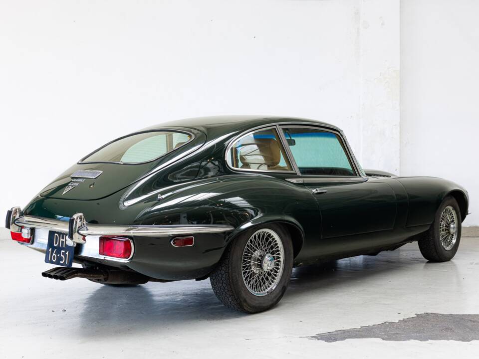 Image 6/26 de Jaguar Type E V12 (2+2) (1971)