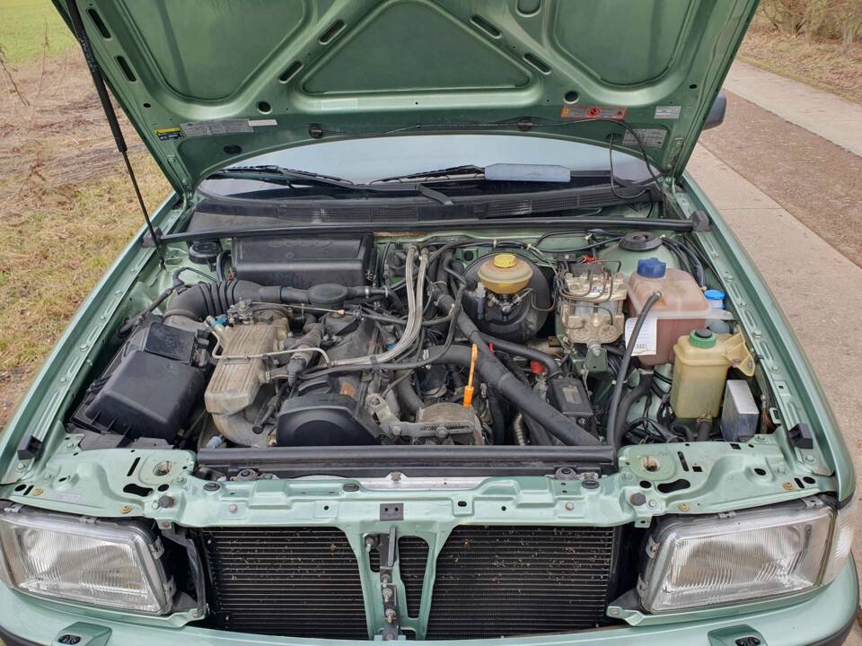 Image 10/21 of Audi 80 - 2.0 E (1992)