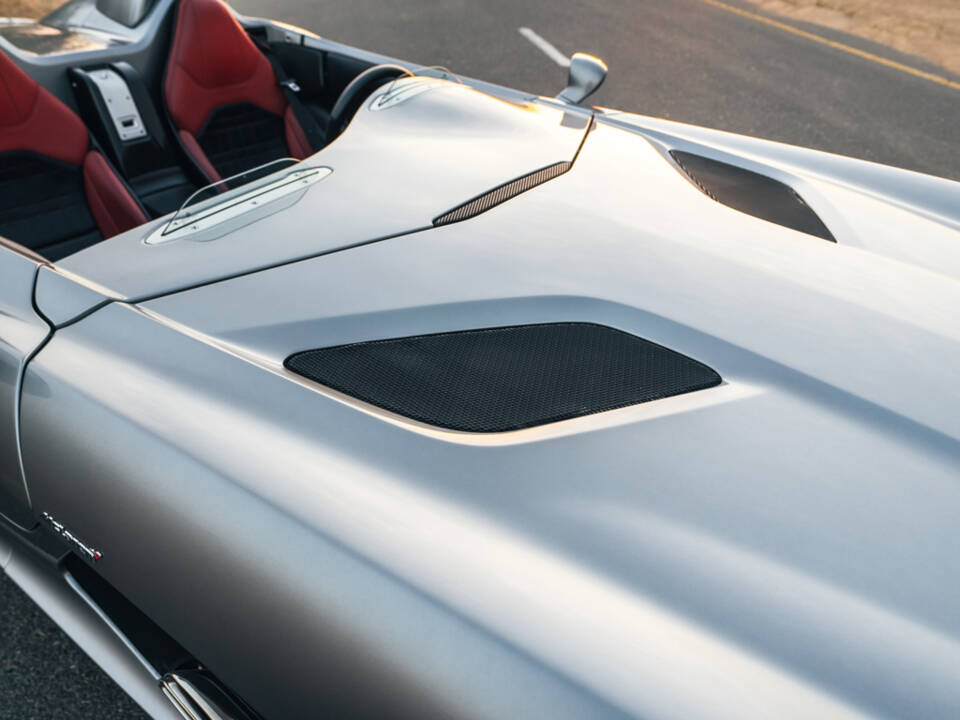 Image 29/45 de Mercedes-Benz SLR Stirling Moss (2009)