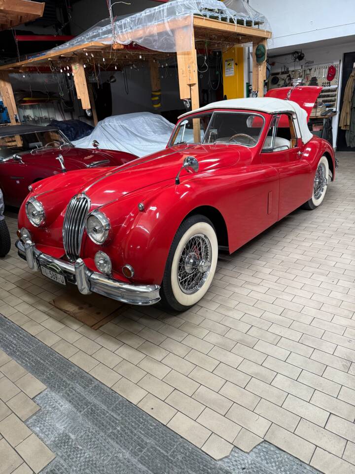 Image 1/14 of Jaguar XK 140 SE DHC (1956)