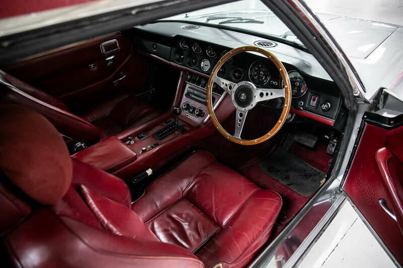 Image 2/29 de Jensen Interceptor MK III (1973)