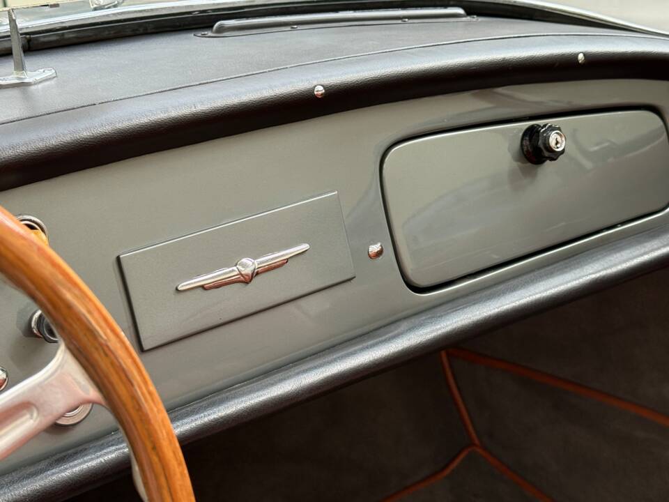 Bild 26/33 von Lancia Aurelia B24 Convertibile (1958)
