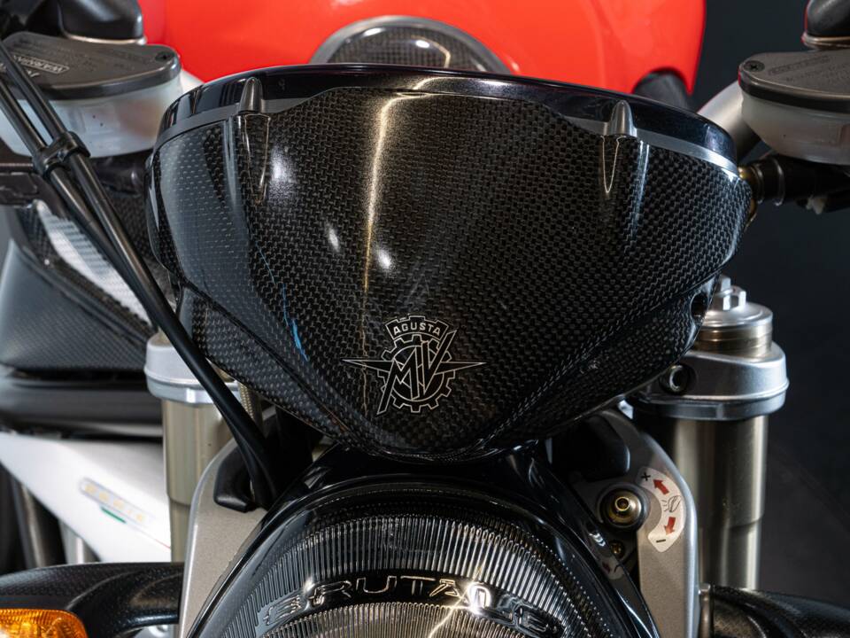 Image 10/50 of MV Agusta DUMMY (2008)