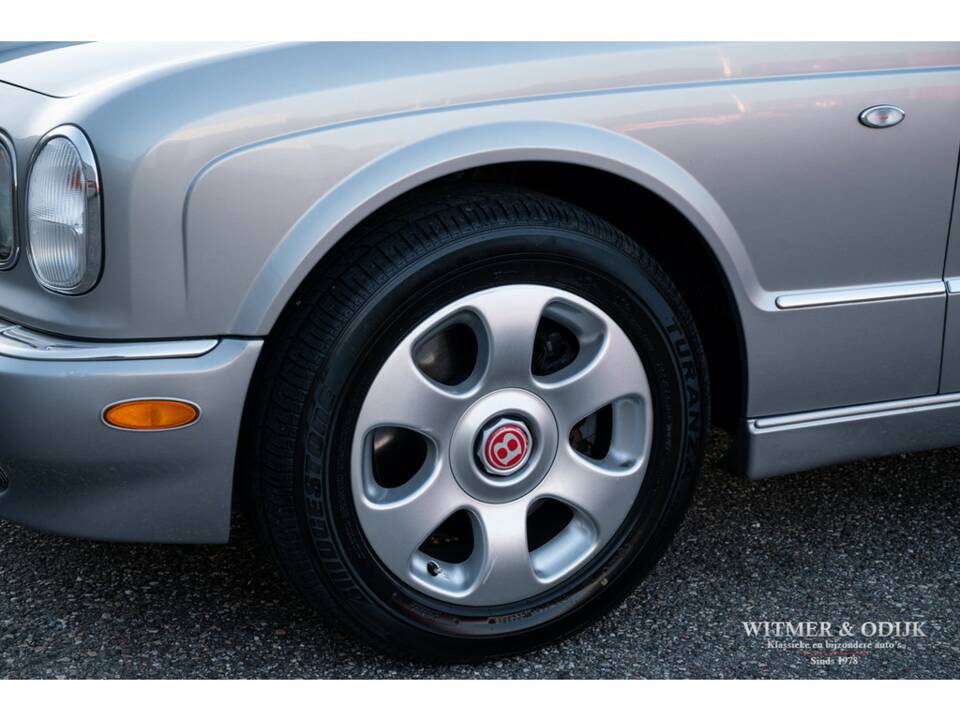 Immagine 18/26 di Bentley Arnage Red Label (2001)