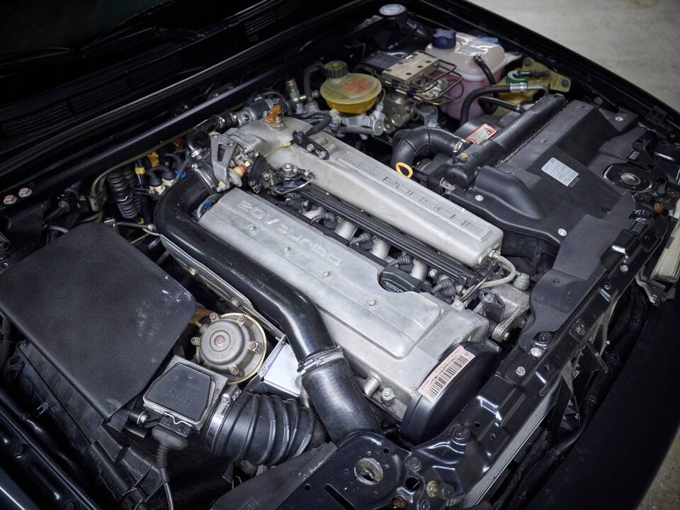 Image 30/99 of Audi RS2 Avant (1994)