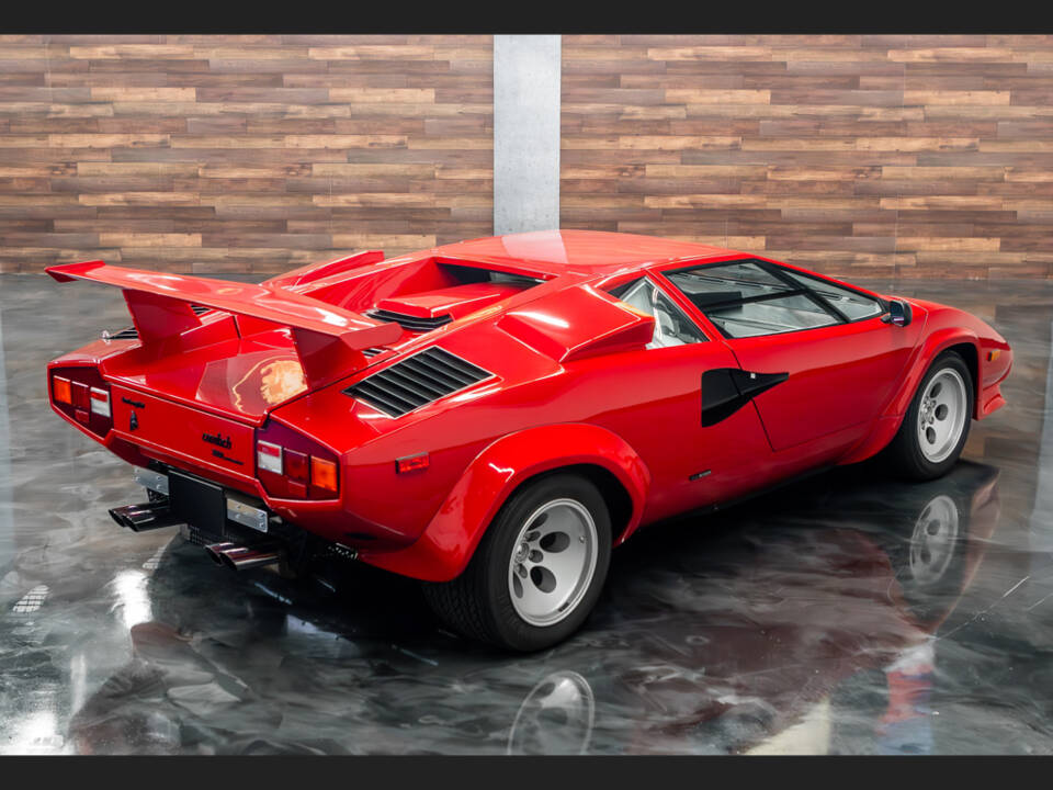 Image 2/50 of Lamborghini Countach LP 5000 S QV (1988)
