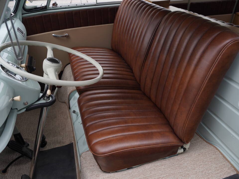Image 16/50 of Volkswagen T1 Kombi (1962)