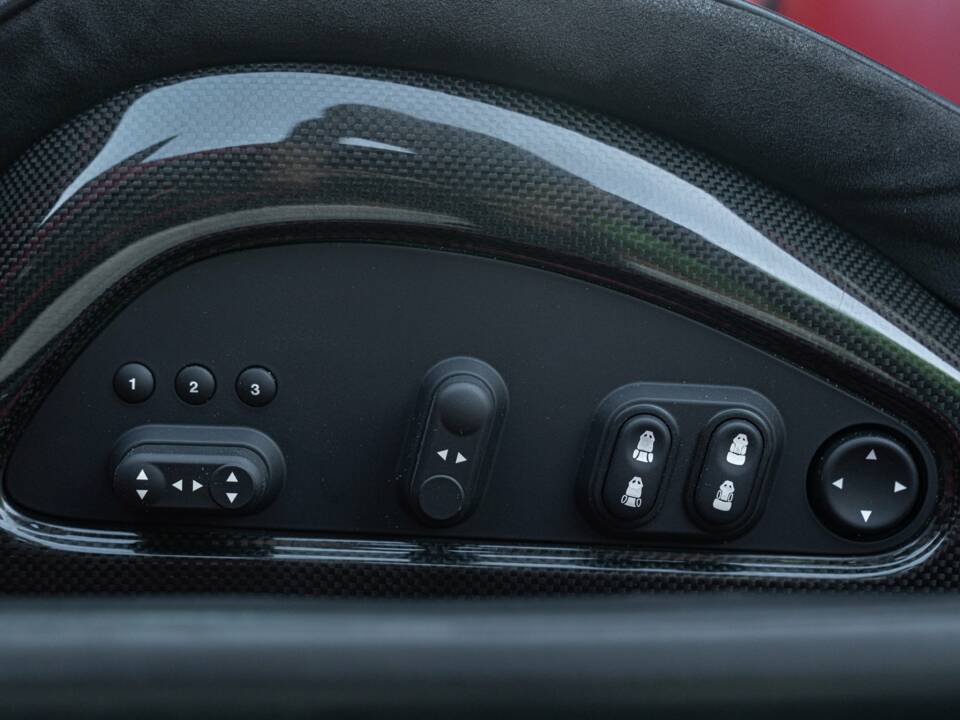Immagine 40/50 di Ferrari 599 GTB HGTE (2010)
