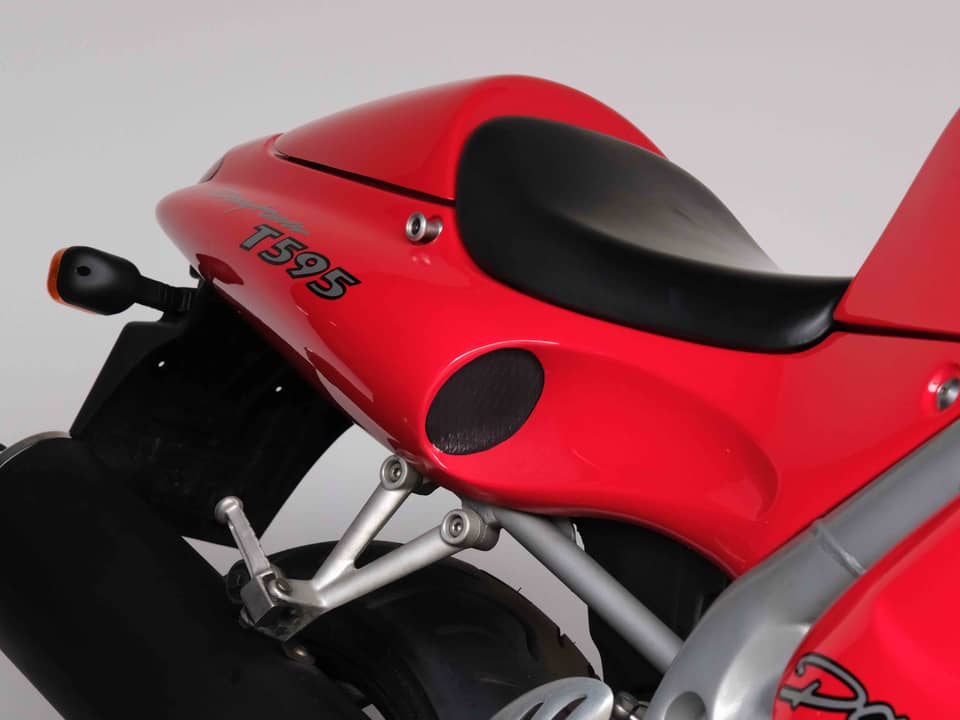 Image 46/66 of Triumph Daytona T595 (1998)