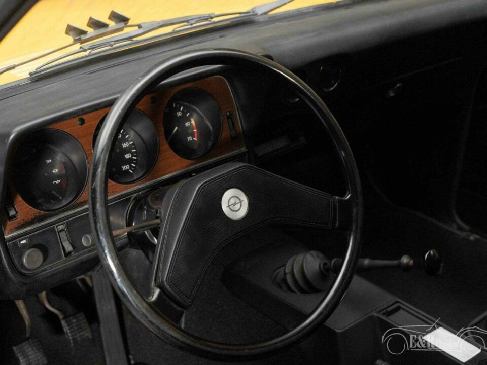 Immagine 10/19 di Opel Manta 1900 S (1971)