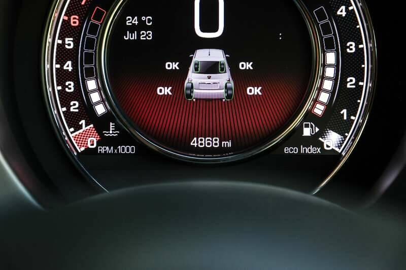 Immagine 10/41 di Abarth 695 Biposto (2006)