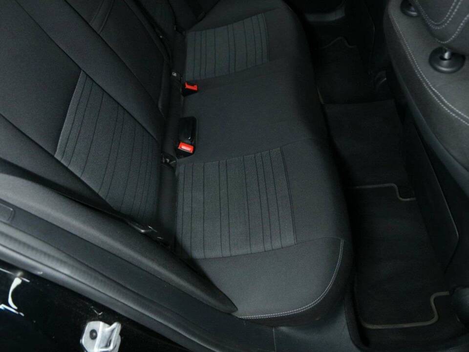 Bild 25/49 von Mercedes-Benz C 220 d 4MATIC (2021)