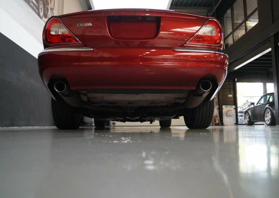 Bild 36/50 von Jaguar XJR Super V8 (2007)