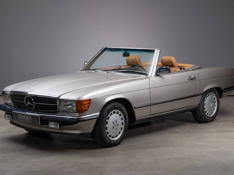 Bild 1/23 von Mercedes-Benz 560 SL (1987)