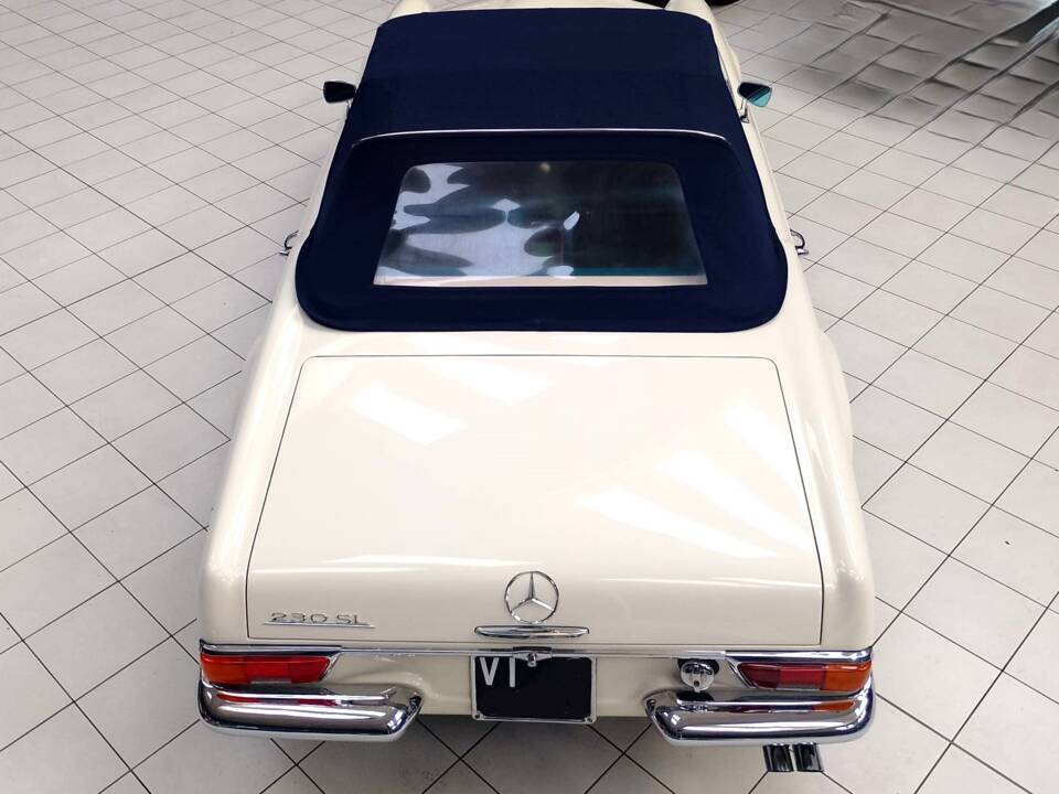 Bild 17/79 von Mercedes-Benz 230 SL (1965)