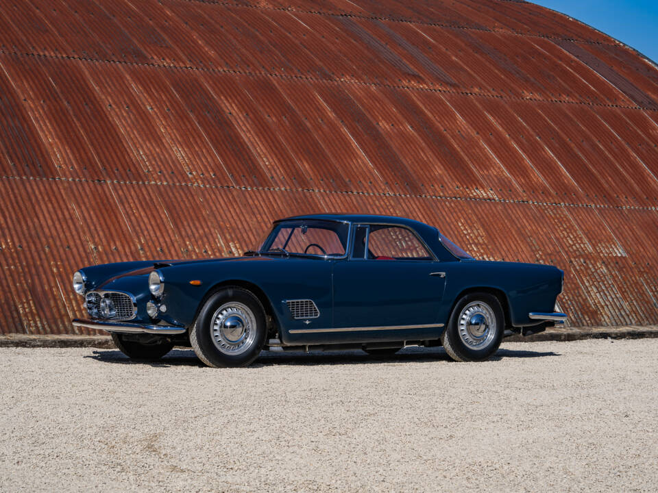 Image 2/37 of Maserati 3500 GT Touring (1960)