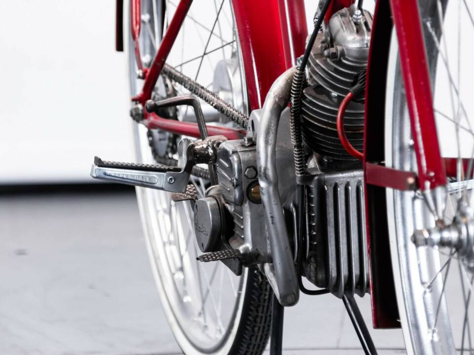 Image 34/46 of Ducati DUMMY (1954)