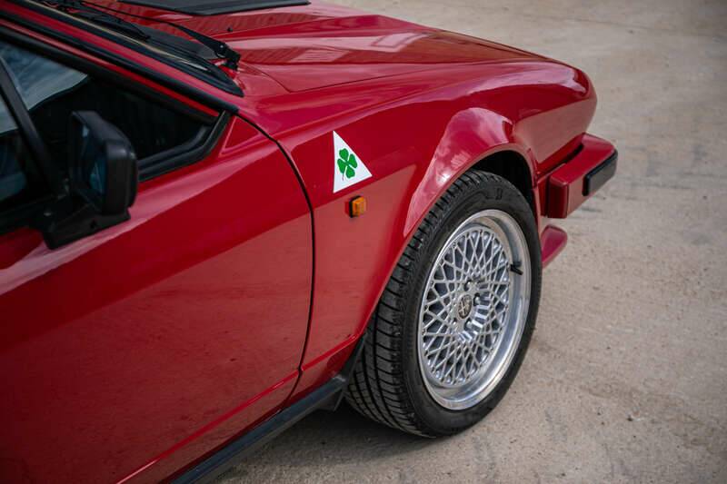 Afbeelding 28/41 van Alfa Romeo GTV 6 2.5 (1983)