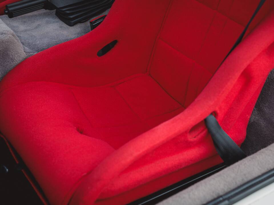 Image 36/50 of Ford Sierra RS Cosworth (1987)