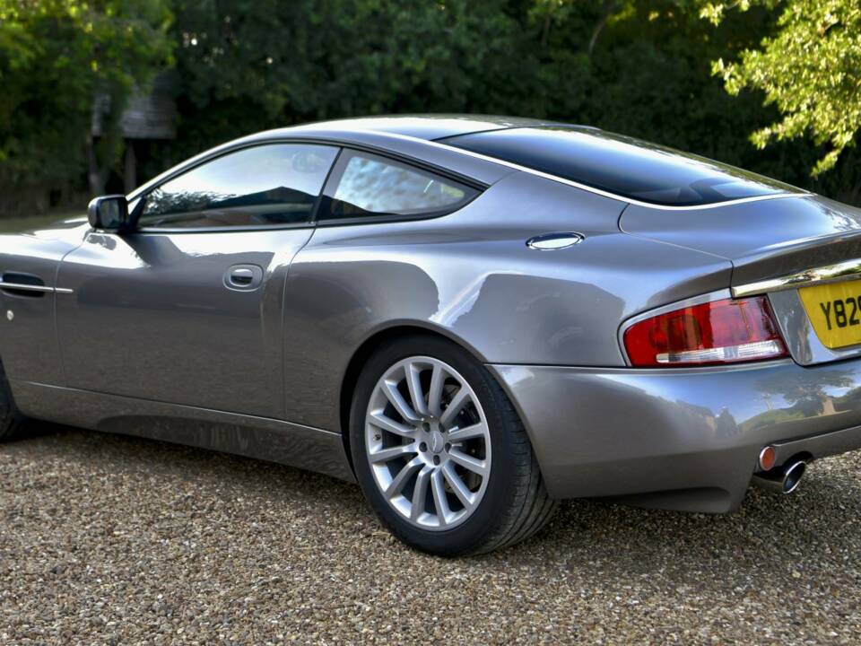 Bild 19/50 von Aston Martin V12 Vanquish (2001)