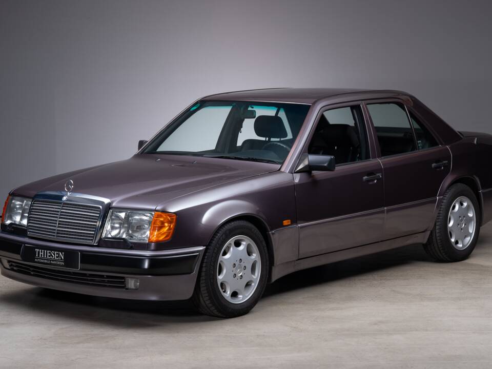 Bild 1/38 von Mercedes-Benz 500 E (1992)