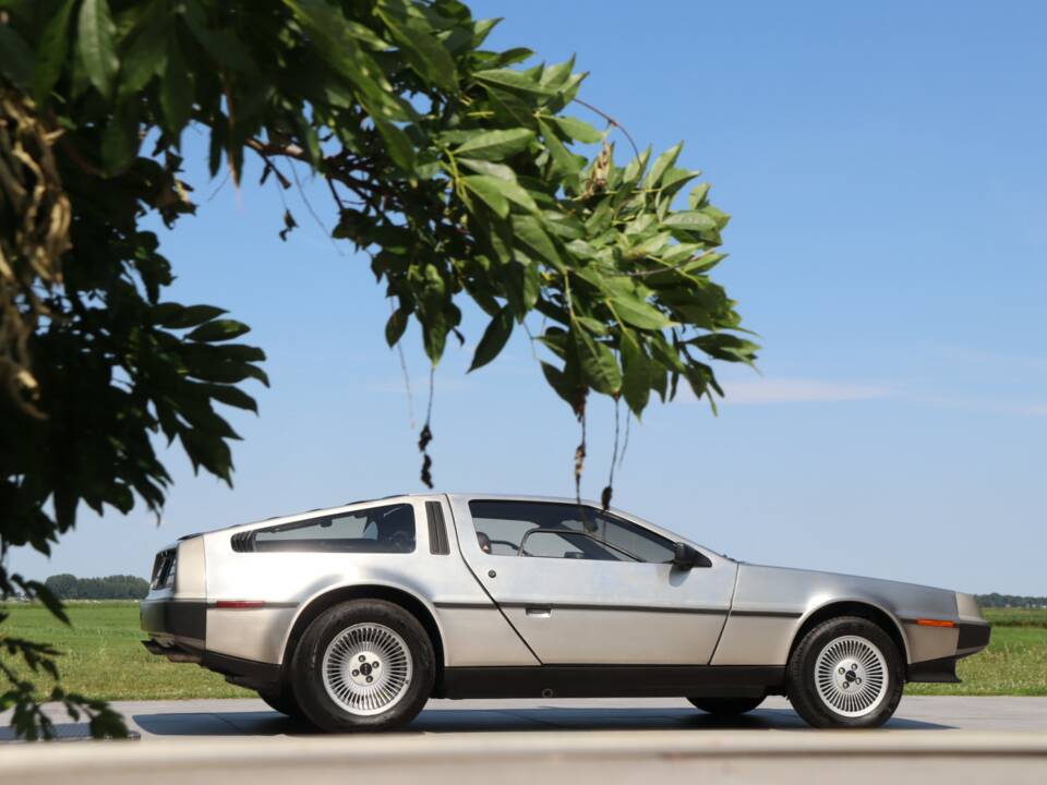 Immagine 16/50 di DeLorean DMC-12 (1981)