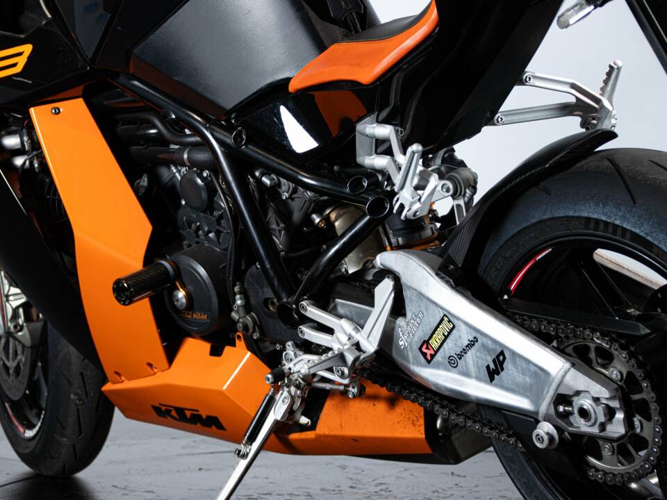 Bild 45/50 von KTM DUMMY (2011)