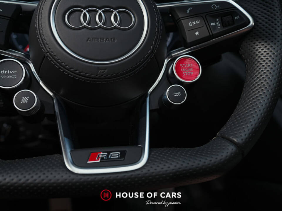 Bild 22/25 von Audi R8 V10 performance quattro Spyder (2020)