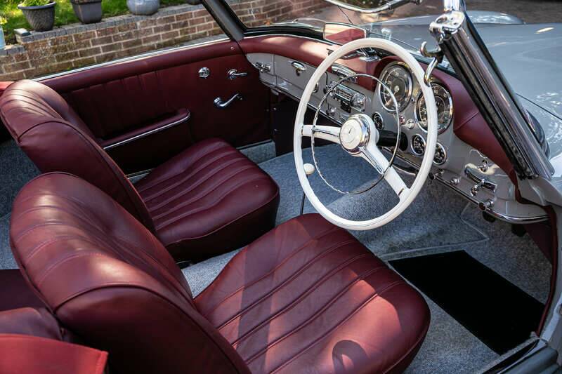 Image 2/46 of Mercedes-Benz 190 SL (1960)