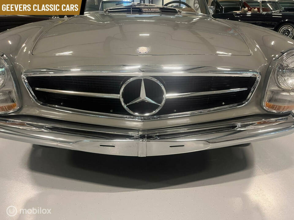 Immagine 18/33 di Mercedes-Benz 280 SL (1968)
