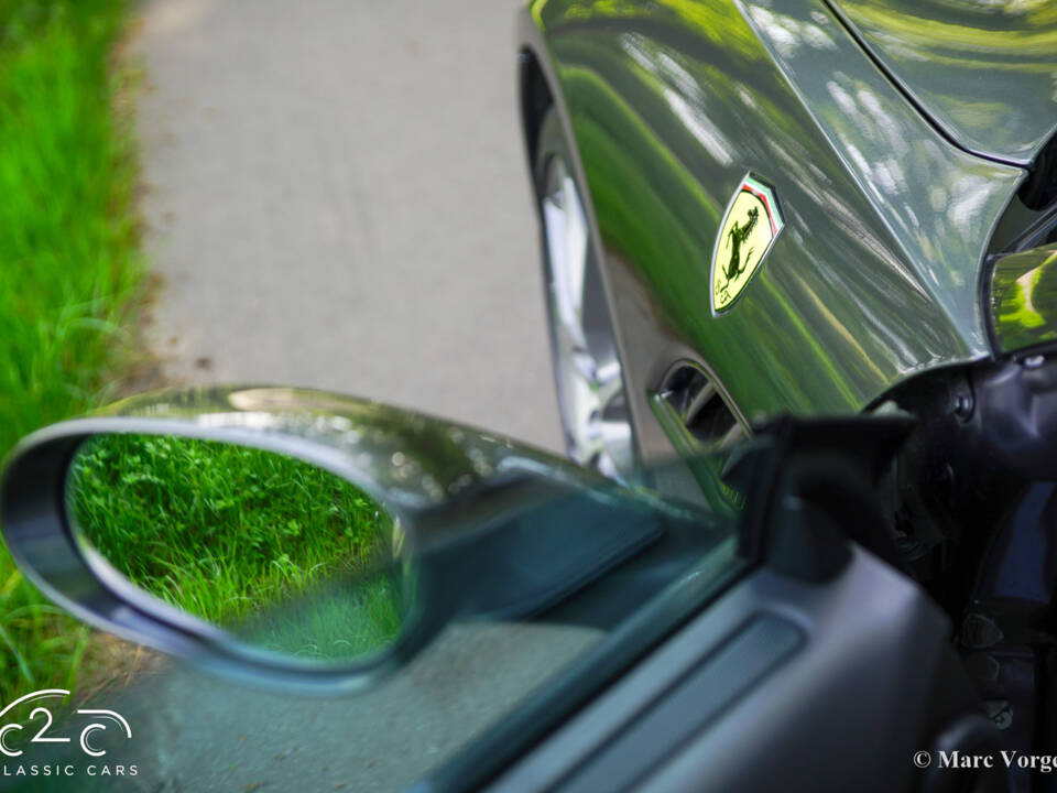 Image 47/85 de Ferrari California (2010)