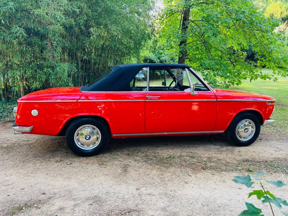 Image 18/142 of BMW 1600 Convertible (1970)