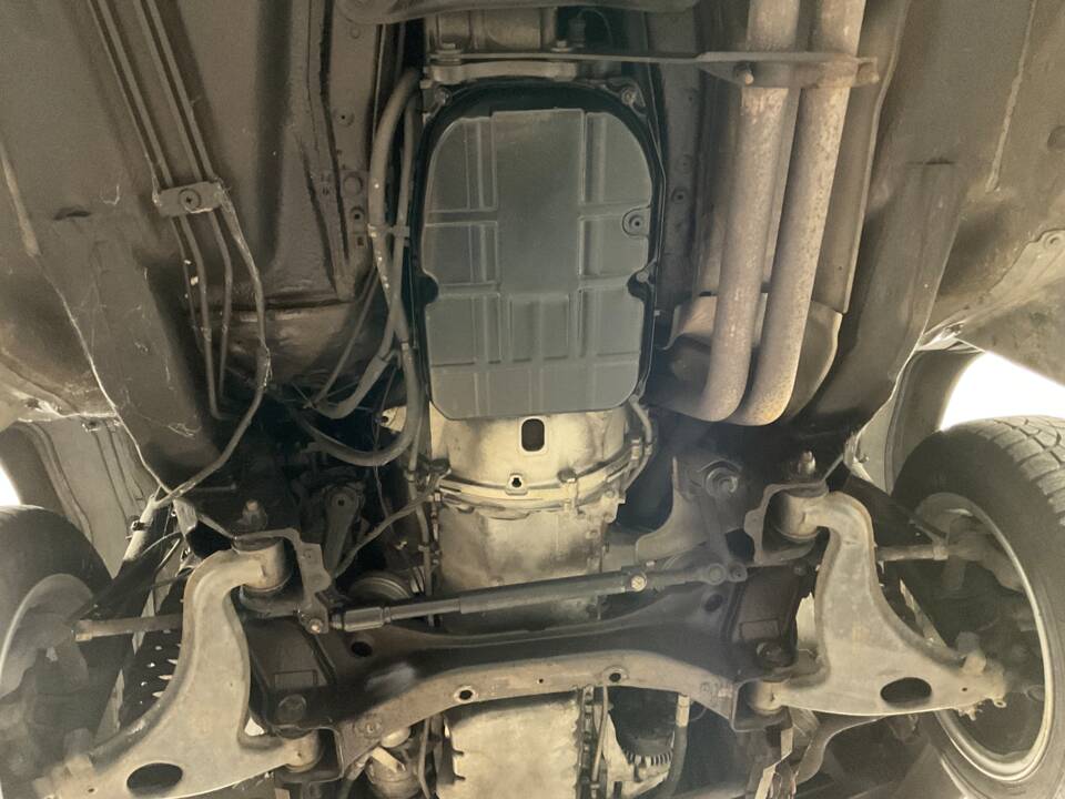 Image 128/149 of Mercedes-Benz 320 TE (1993)