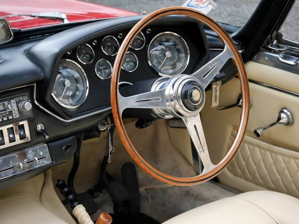 Image 10/23 of Maserati Mistral 3700 Spyder (1967)