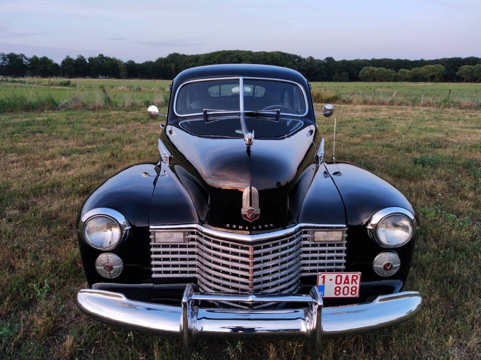 Image 9/50 of Cadillac 61 Sedan (1941)