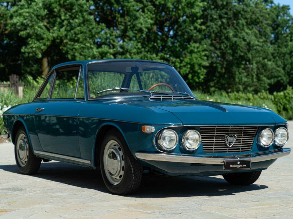 Image 10/50 de Lancia Fulvia Coupe (1966)