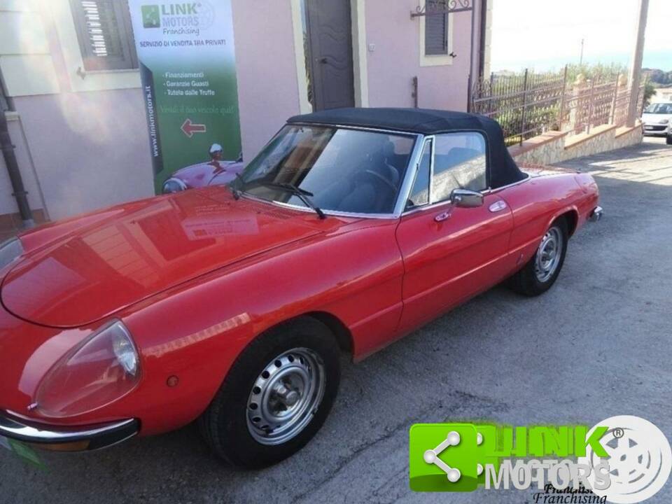 Bild 3/10 von Alfa Romeo 2000 Spider Veloce (1980)