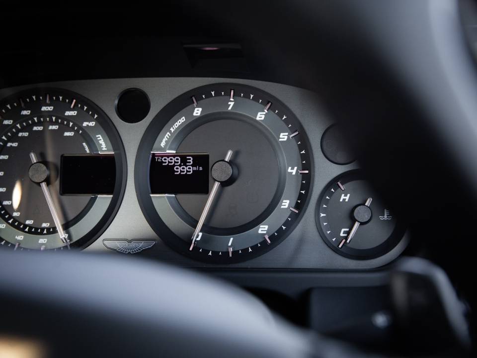 Imagen 14/50 de Aston Martin DB 9 GT &quot;Bond Edition&quot; (2015)