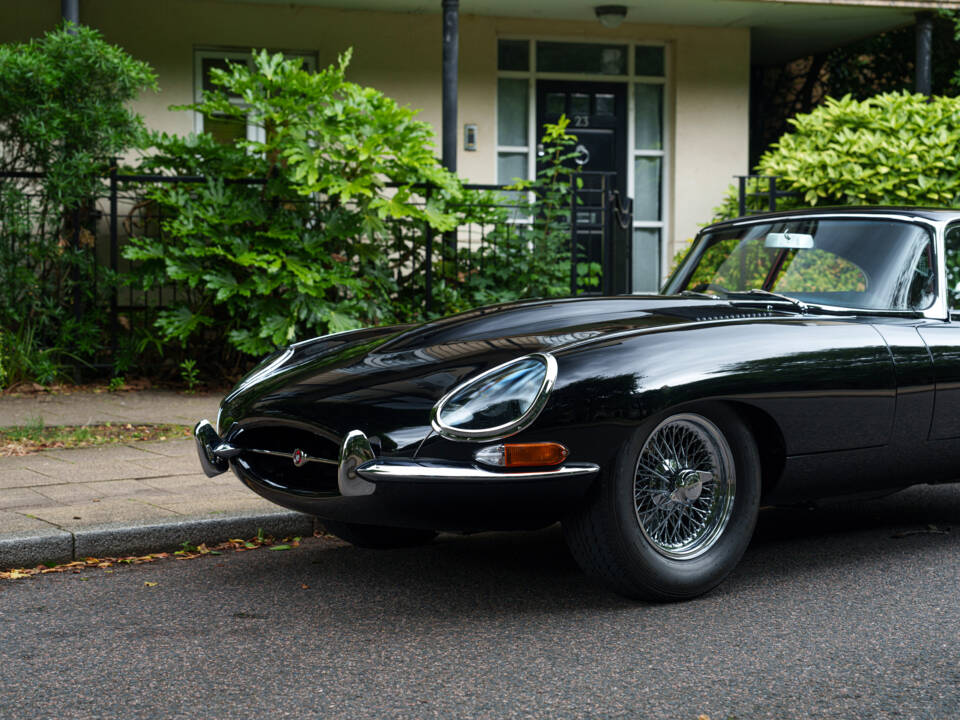 Immagine 8/25 di Jaguar E-Type 3.8 (1964)