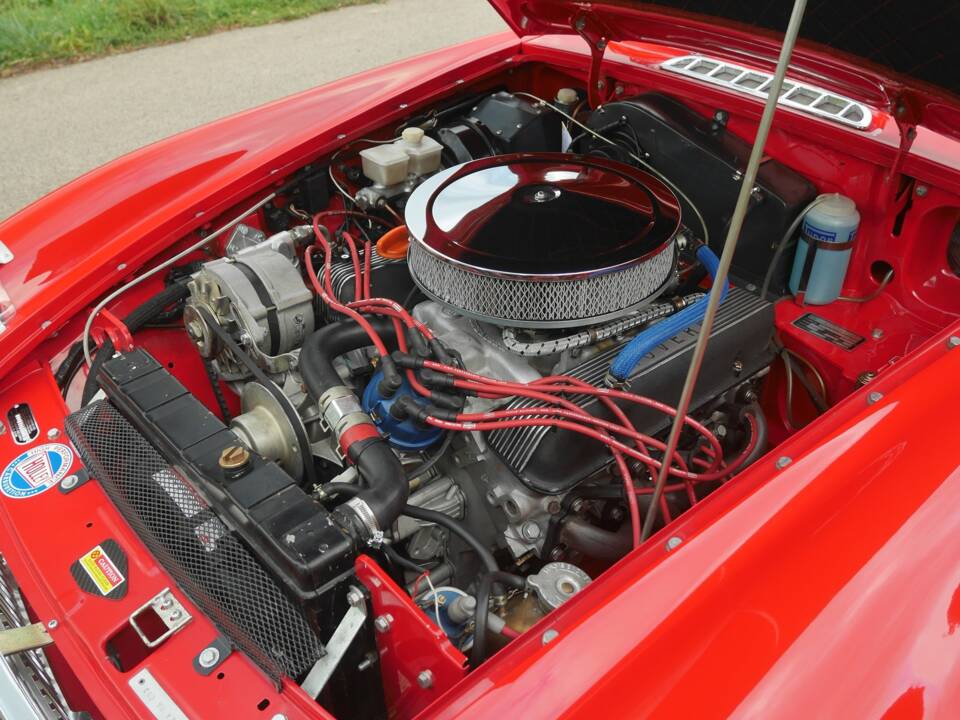 Image 13/50 of MG MGB GT V8 SEC (1971)