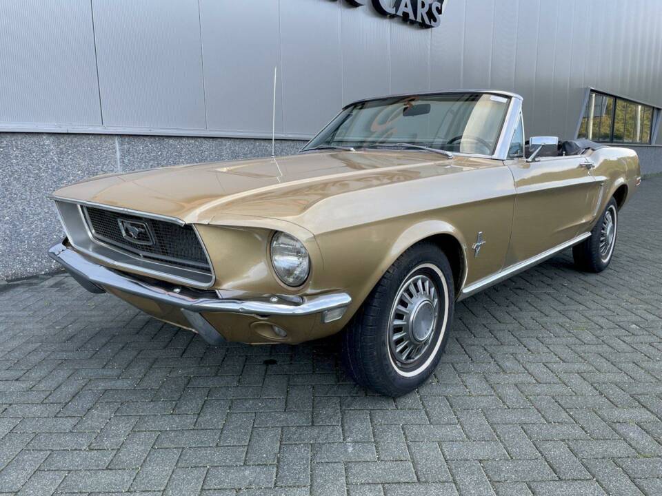 Image 4/36 of Ford Mustang 200 (1968)