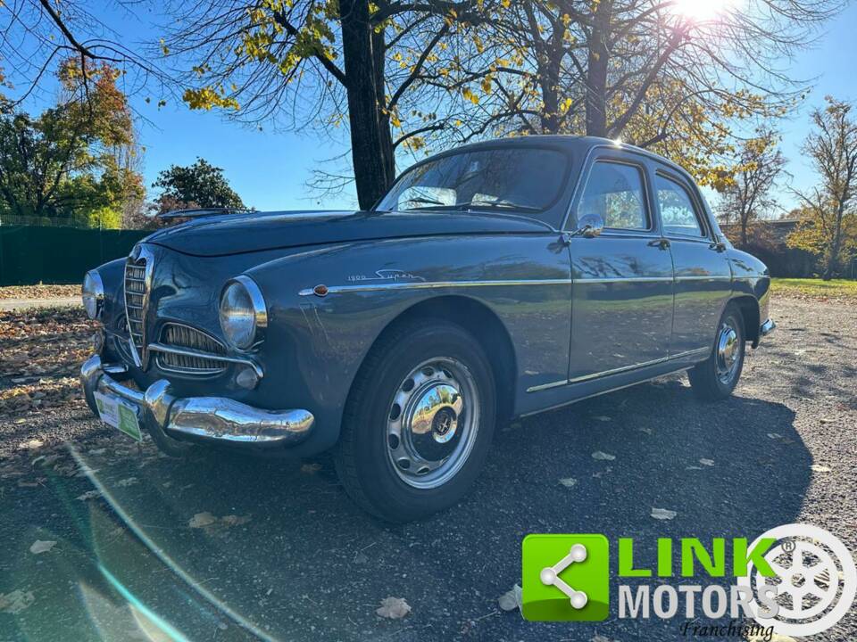 Image 3/10 of Alfa Romeo 1900 Super Berlina (1958)