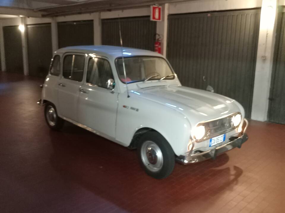 Imagen 25/31 de Renault R 4 (1968)