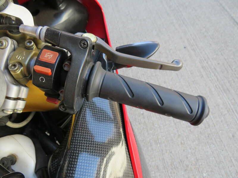 Bild 14/46 von Ducati 996 SPS (2000)